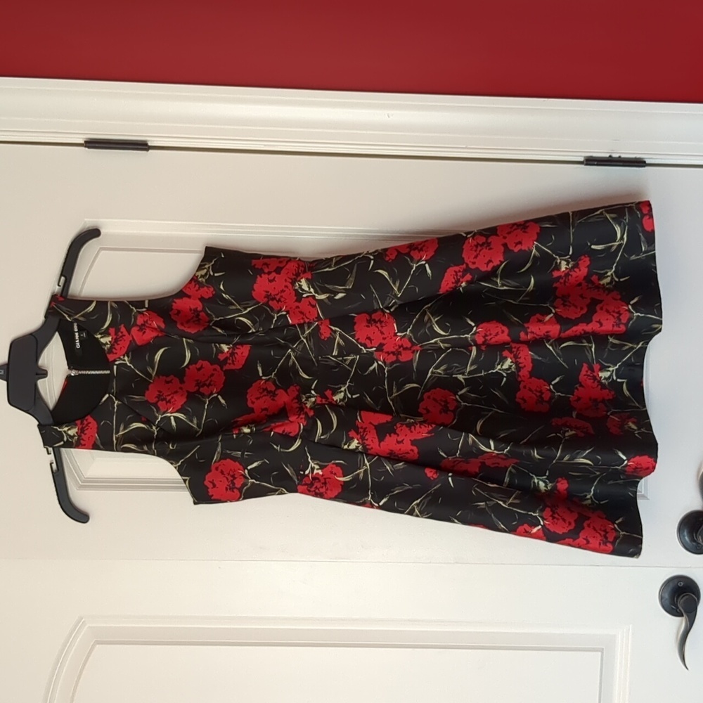 Gianni Bini floral dress